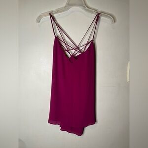 EXPRESS Magenta Strappy Criss Cross Layered
Polyester Top Size Medium